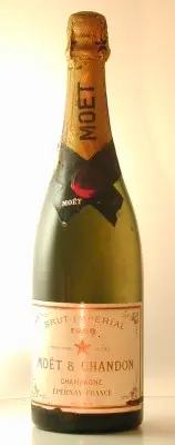 １９６６年 モエ・シャンドン Ｍｏｅｔ ＆ Ｃｈａｎｄｏｎ （液面低下） 泡・シャンパン