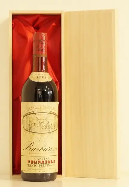 １９７４年 Cantina Elvio Pertinace  Barbaresco（ラベル１） 赤ワイン